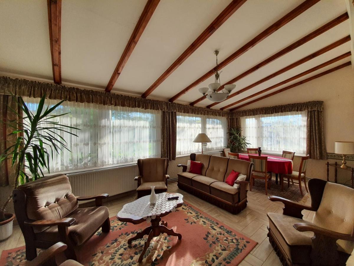 Platan Szallashely Hotel Sandorfalva Exterior photo
