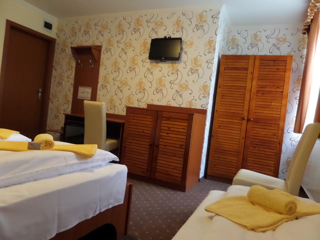 Platan Szallashely Hotel Sandorfalva Room photo