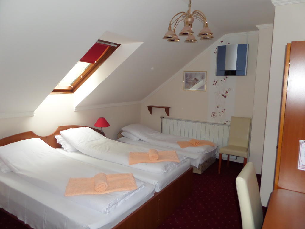 Platan Szallashely Hotel Sandorfalva Room photo
